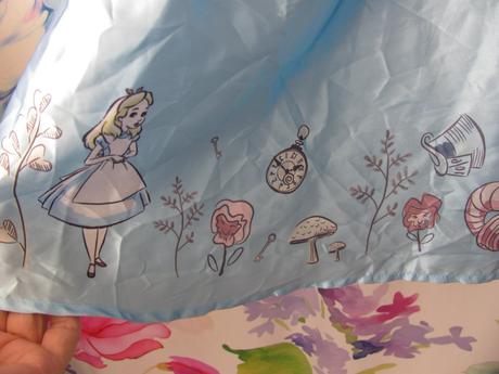 Kostým-šaty alenka v říši divů, 