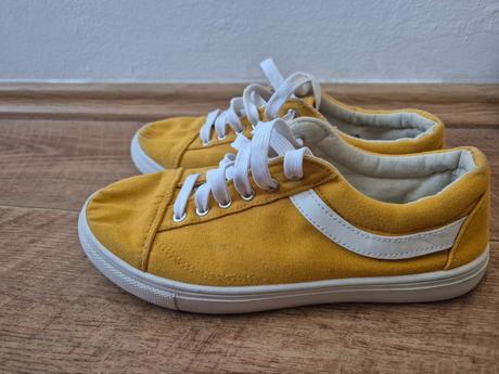 Plátěnky vel. 38 (23 cm), 38