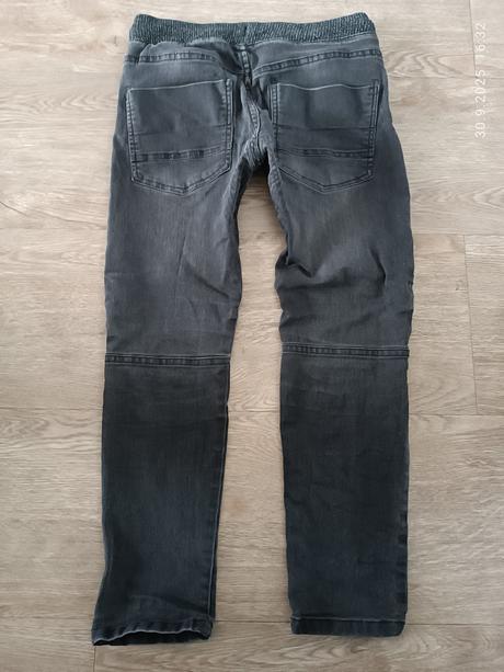 Džíny, f&f,134