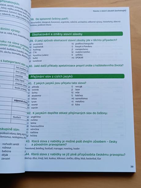 2 učebnice k maturitě z čj, 