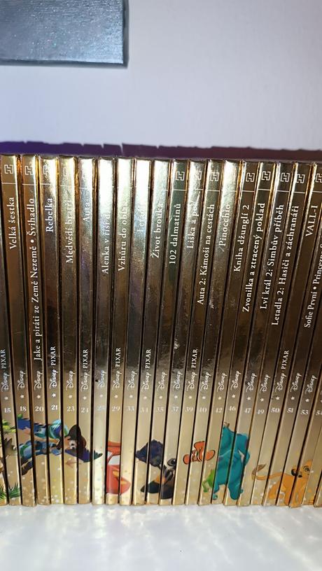 Disney - zlatá sbírka pohádek kus 40 kč, 
