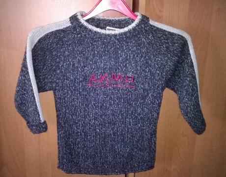 Svetřík velikost 104, 104