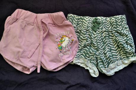 2x kraťasy v.110 dívčí, 110