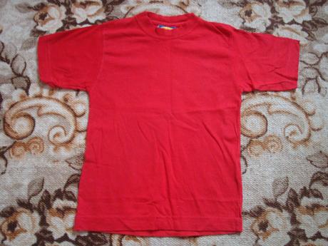 Tričko - červené, vel. 5/6 let, 110