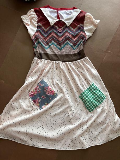 An20/ kostým děvečka - v.cca 5/6 let, 