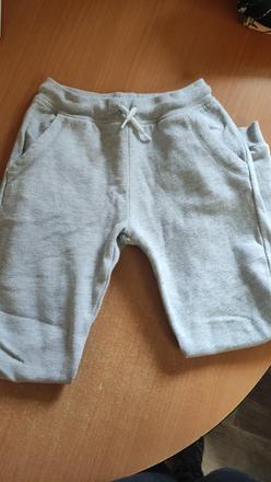 Šedé tepláky, primark,128