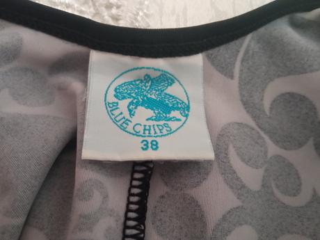 Dámské šaty velikost m, 38