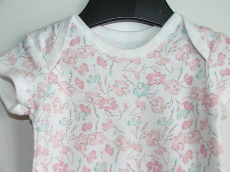 C197 květované body vel. 62, matalan,62