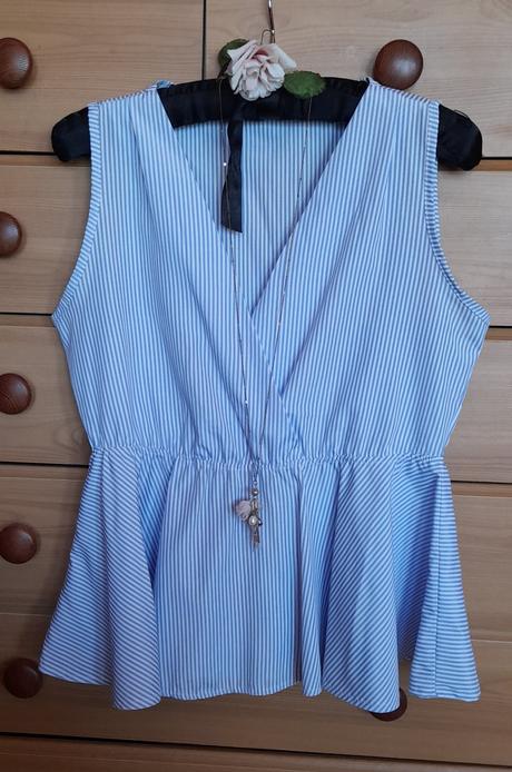 Melitea pruhovaný elegantní peplum top, m