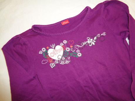 Fialové tričko s kytičkami, s.oliver,128
