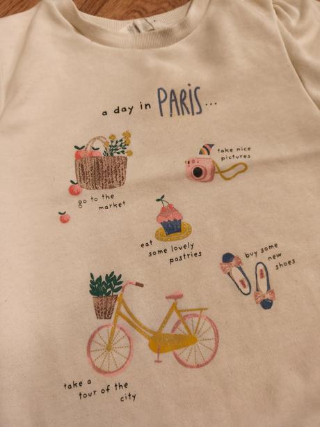 Krémová mikina s obrázky paris 134/140, h&m,140