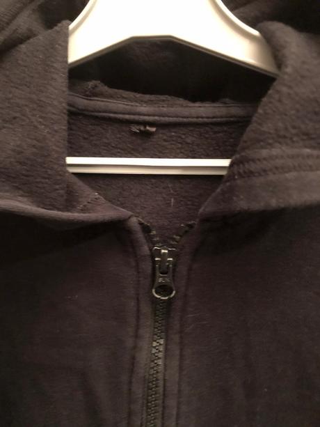 Černá mikina s kapucí, 134