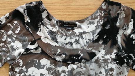 Dámská tunika - triko vel.s-l zn.bcbgmaxazria,