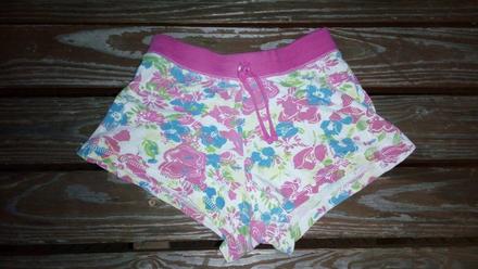 Kraťasy pro holky, vel. 140, 140