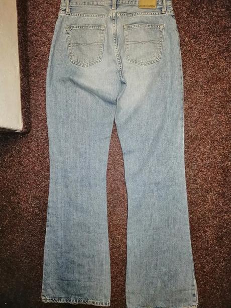 Džíny, l