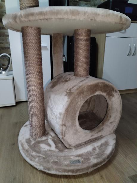 Růžové kočičí škrabadlo a odpočívadlo zánovní,