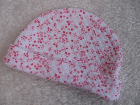 Kojenecká prošívaná čepička, 68