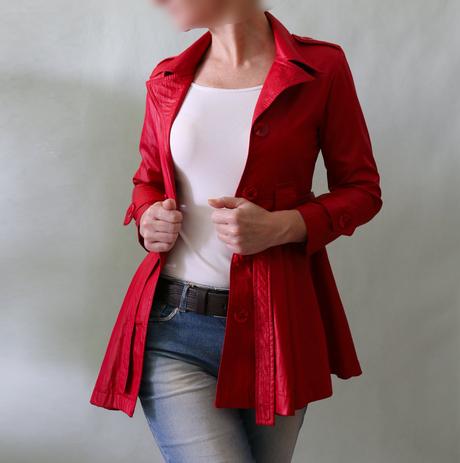 Červený kabátek se sukýnkou vel xxxs, xs