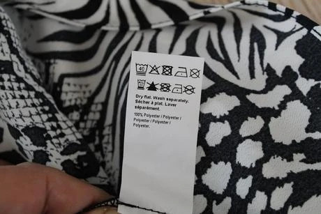 Šaty vel. 6 let, river island,116