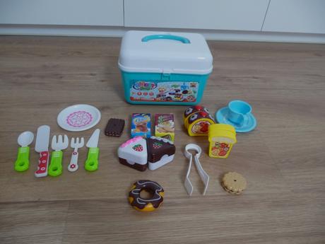 Cukrárna v kufříku,