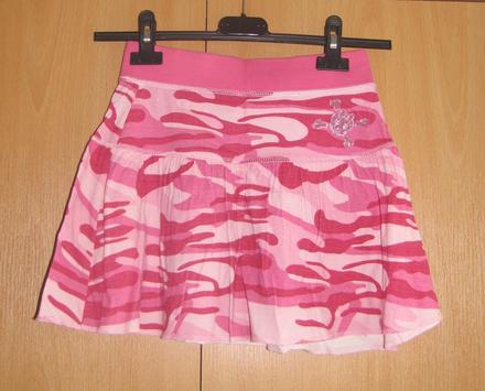 Růžová minisukně, 140