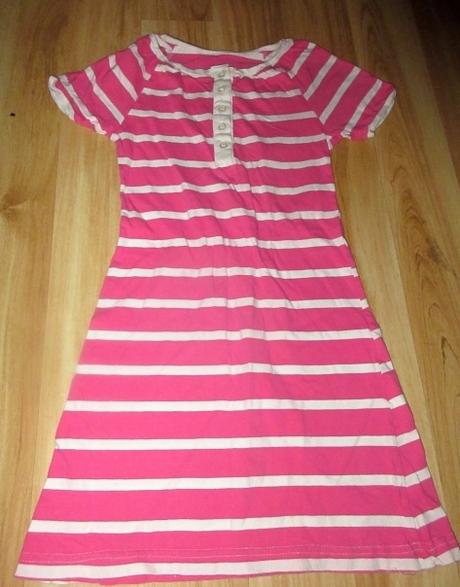 Šaty s límečkem, 122