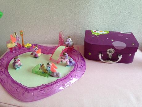 Filly konicci a kluziste s doplnky, 