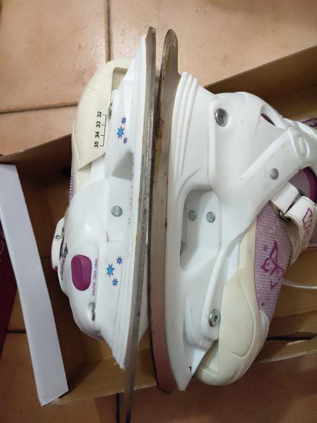 Nastavitelné brusle worker vel. 32-35, 33