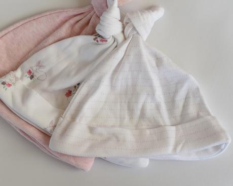 Čepičky vel. first size, next,50