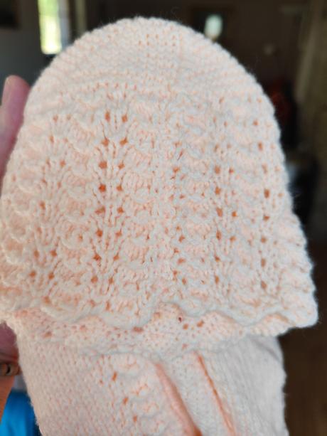 Pletený svetřík, 74