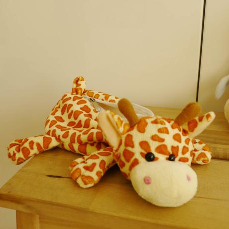 Penal plysovy zirafa,