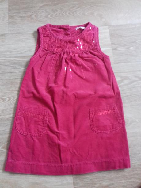 Sametové šaty s flitry, george,104