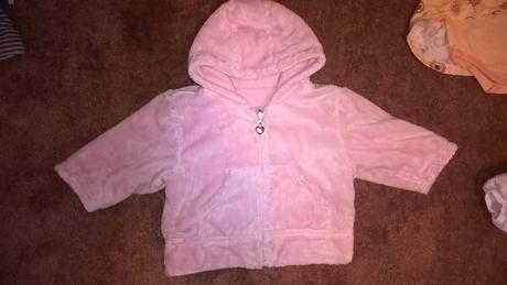 Bundička s kapucou, 80