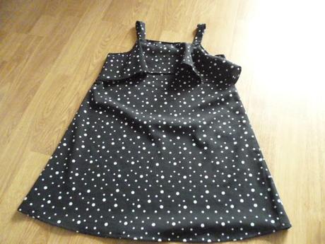 Puntíkaté šaty 4-5 next, next,110