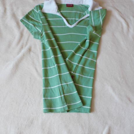 Zelene tricko s pruhy a bilym limeckem , xs