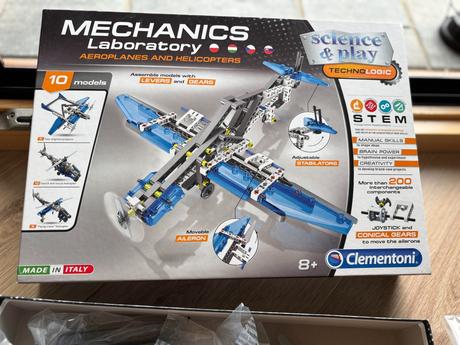 Laboratoř mechaniky letadla a vrtulníky,