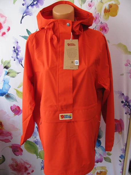 Dámská každodenní nepromokavá větrovka s kapucí, l