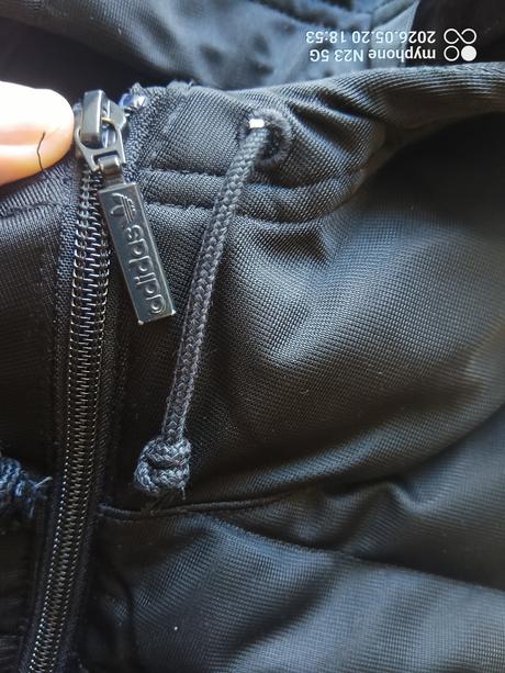 Vesta zn."adidas" vel."36" i trošku větší, adidas,36