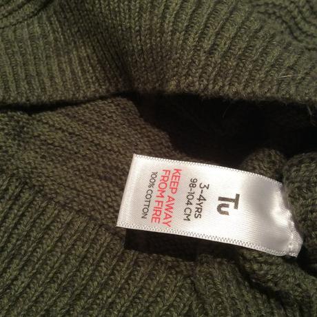 Delší svetřík zn. tu, tu,104