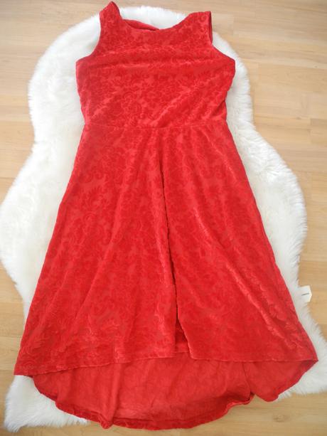 Sametové šaty, lindex,146