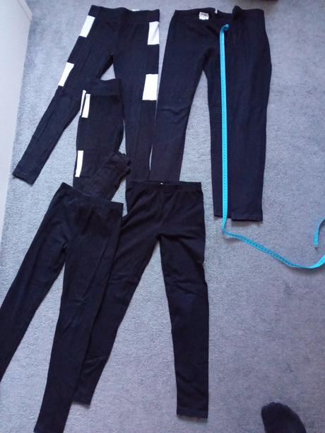 6 x černe leginy, 134