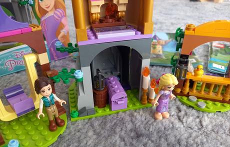Lego disney princess 43187 - rapunzel's tower.,