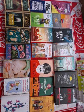 32 knih - novodobá literatura,