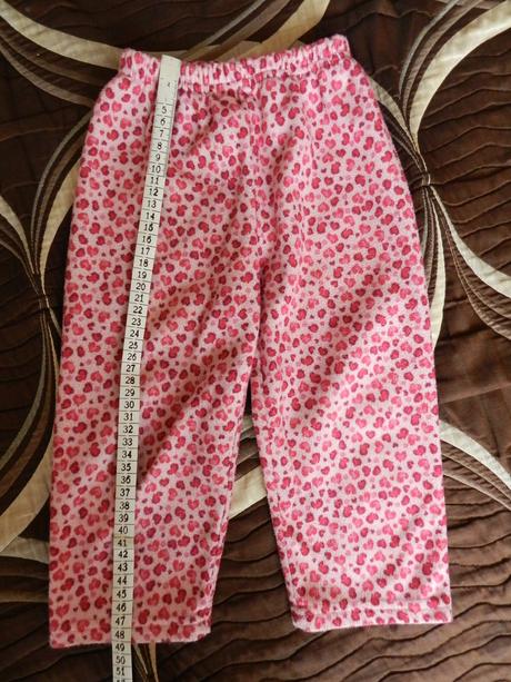 Tepláky se srdíčky, 92