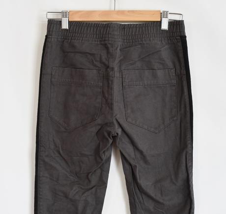 Džíny vel. 11 let, tu,146