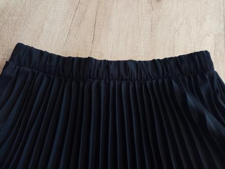 Černá plisovaná/skládaná sukně vel. 40 (l), new look,l