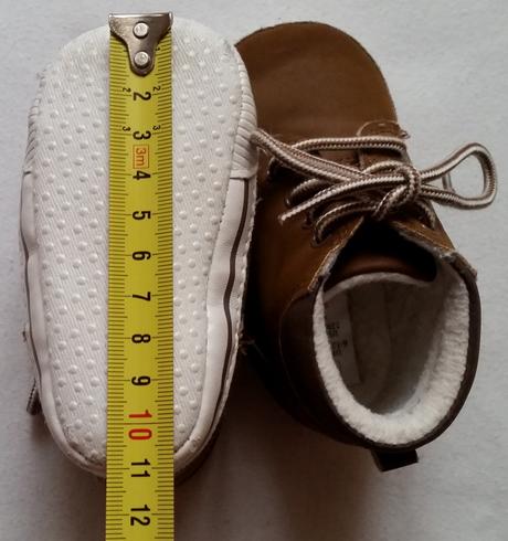 Dětské capáčky, vel.6-12měs., f&f,19