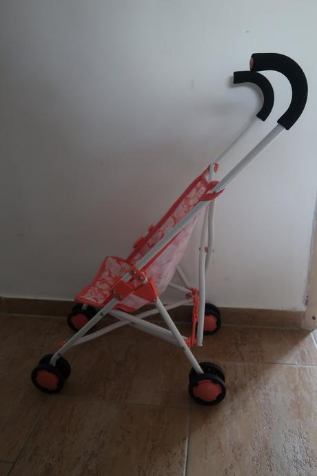 Kočárek pro panenky, 