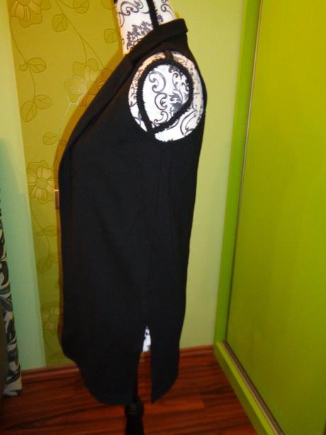 Luxusní delší černá společenská vesta, m&co,140