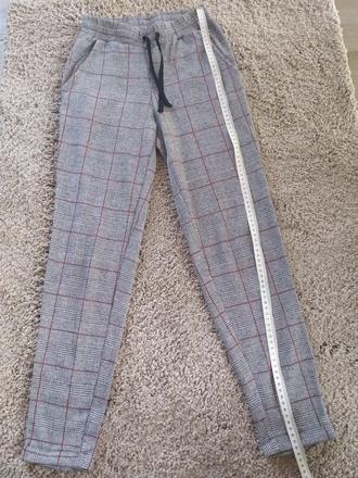 Černobílé kalhoty tepláky, 158